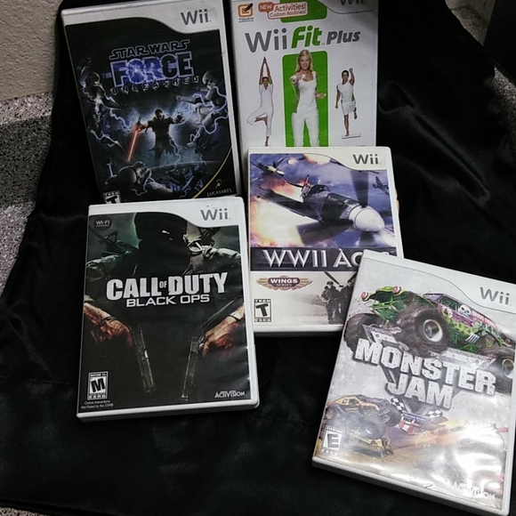 Wii games - Picture 1 of 3